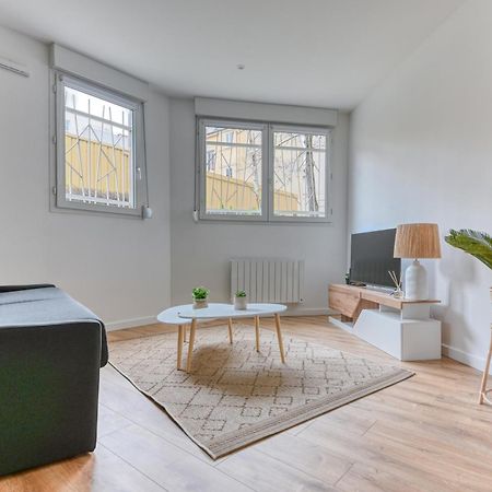 L'Escale Balzac Apartman Villeurbanne Kültér fotó