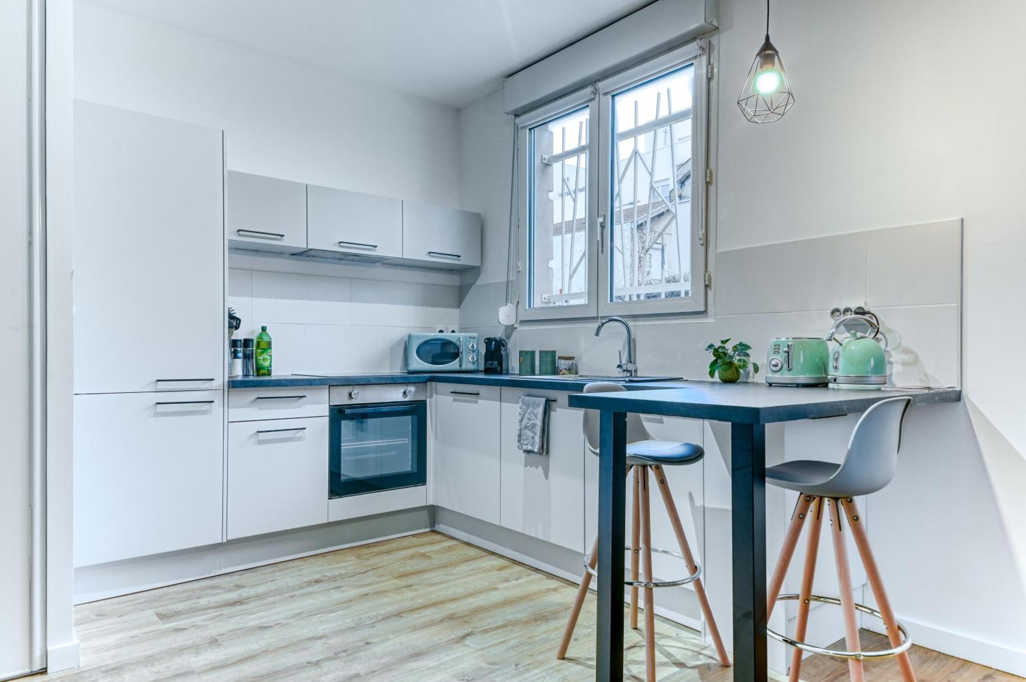 L'Escale Balzac Apartman Villeurbanne Kültér fotó