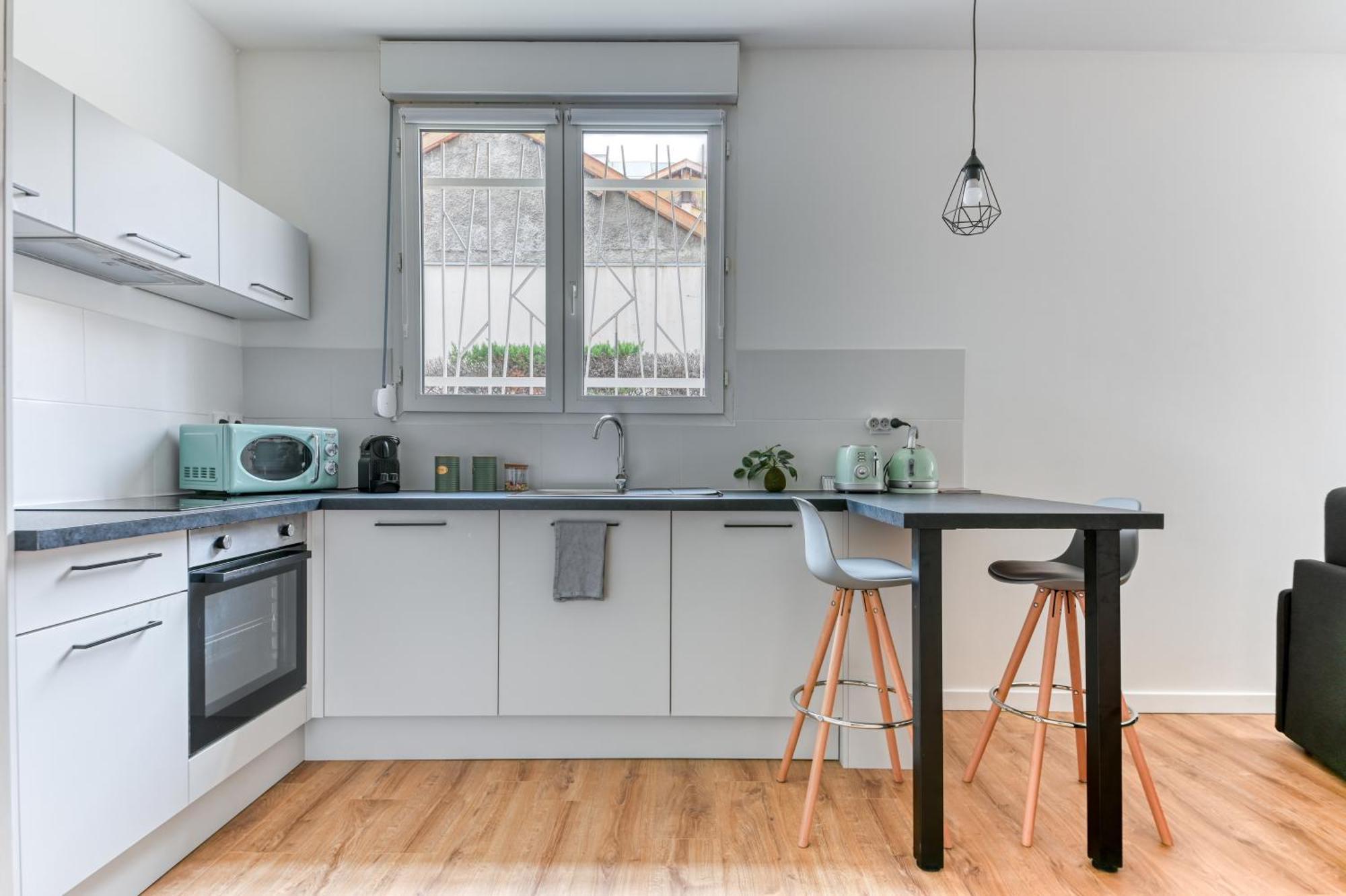 L'Escale Balzac Apartman Villeurbanne Kültér fotó