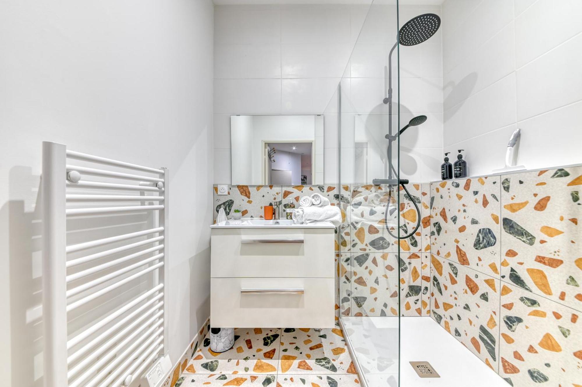 L'Escale Balzac Apartman Villeurbanne Kültér fotó